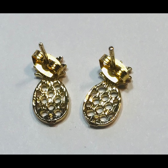 Shiny Textured Pineapple Studs Yellow Gold Plated - Picture 3 of 3